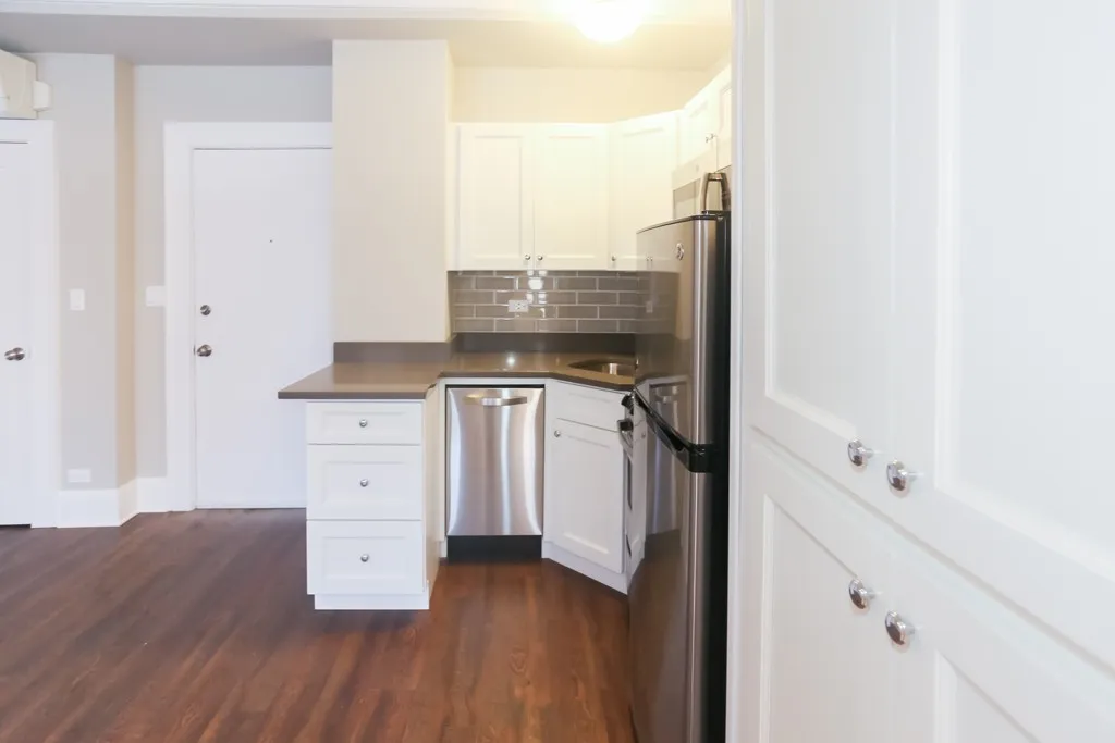 817 W Lakeside Pl, ,  60640, USA 60640-unit#202-Chicago-IL