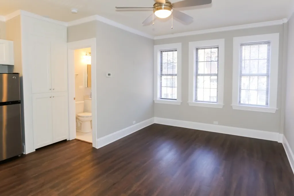 817 W Lakeside Pl, ,  60640, USA 60640-unit#202-Chicago-IL