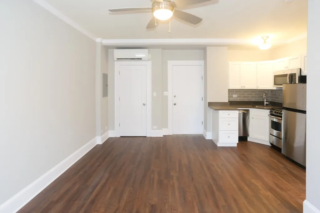 817 W Lakeside Pl, ,  60640, USA 60640-unit#202-Chicago-IL