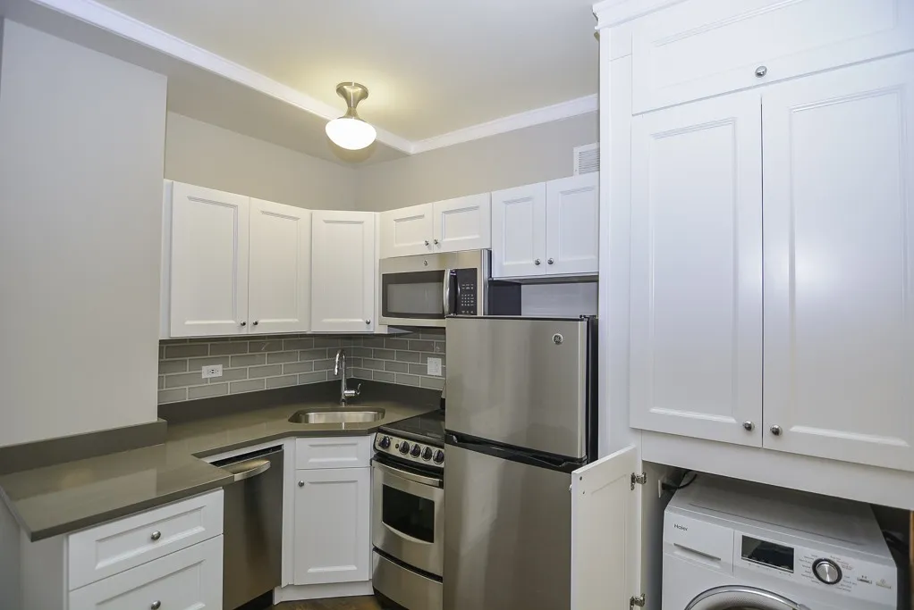 817 W Lakeside Pl, , 60640, USA 60640-unit#502-Chicago-IL