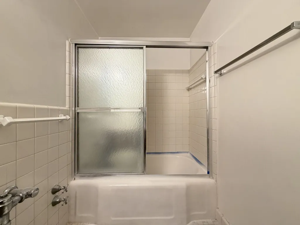 4180 N Marine Dr, ,  60613, USA 60613-unit#1208-Chicago-IL