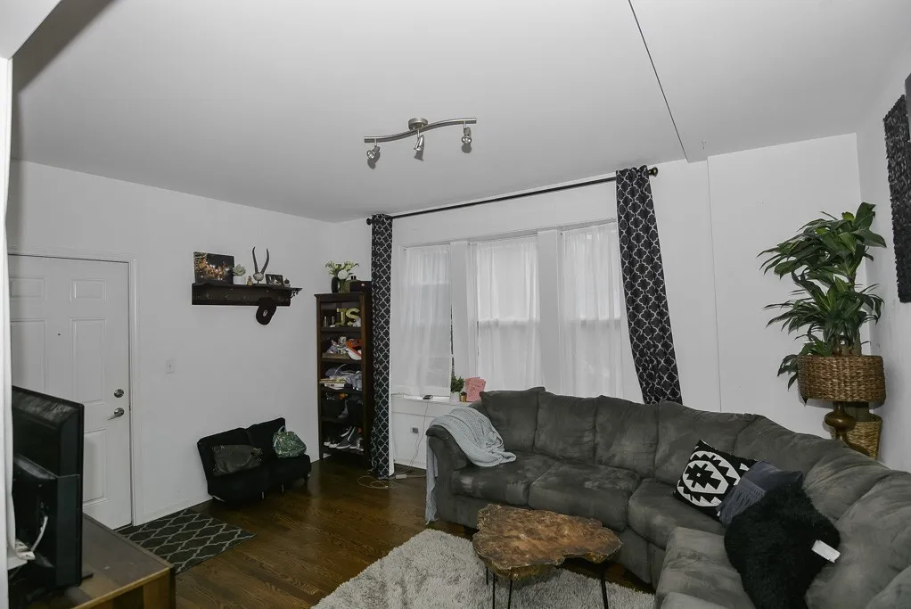 2101 W Fletcher St, , 60618, USA 60618-unit#CH 1-Chicago-IL