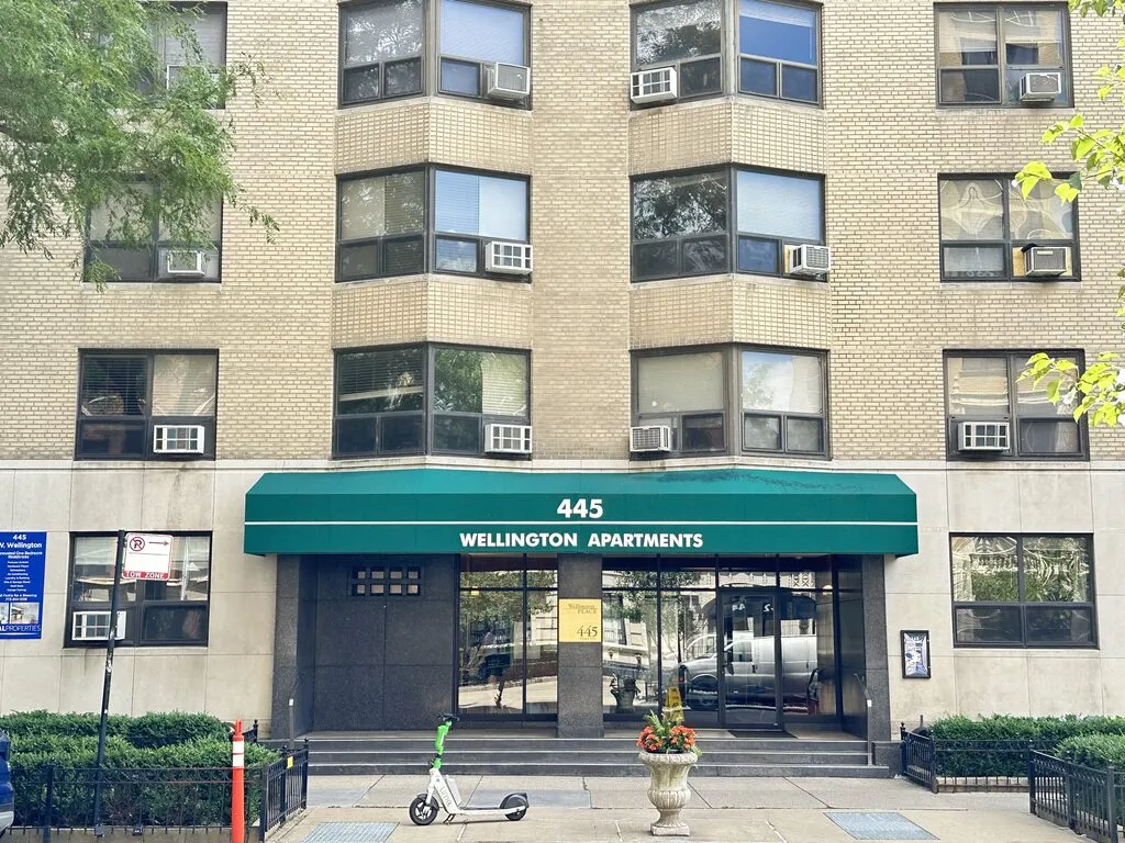 445 W Wellington Ave, ,  60657, USA 60657-unit#10E-Chicago-IL