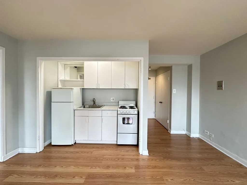 445 W Wellington Ave, , 60657, USA 60657-unit#10E-Chicago-IL
