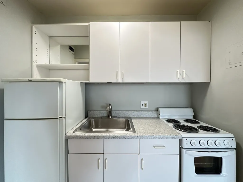 445 W Wellington Ave, ,  60657, USA 60657-unit#10E-Chicago-IL