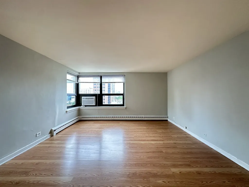 445 W Wellington Ave, ,  60657, USA 60657-unit#10E-Chicago-IL