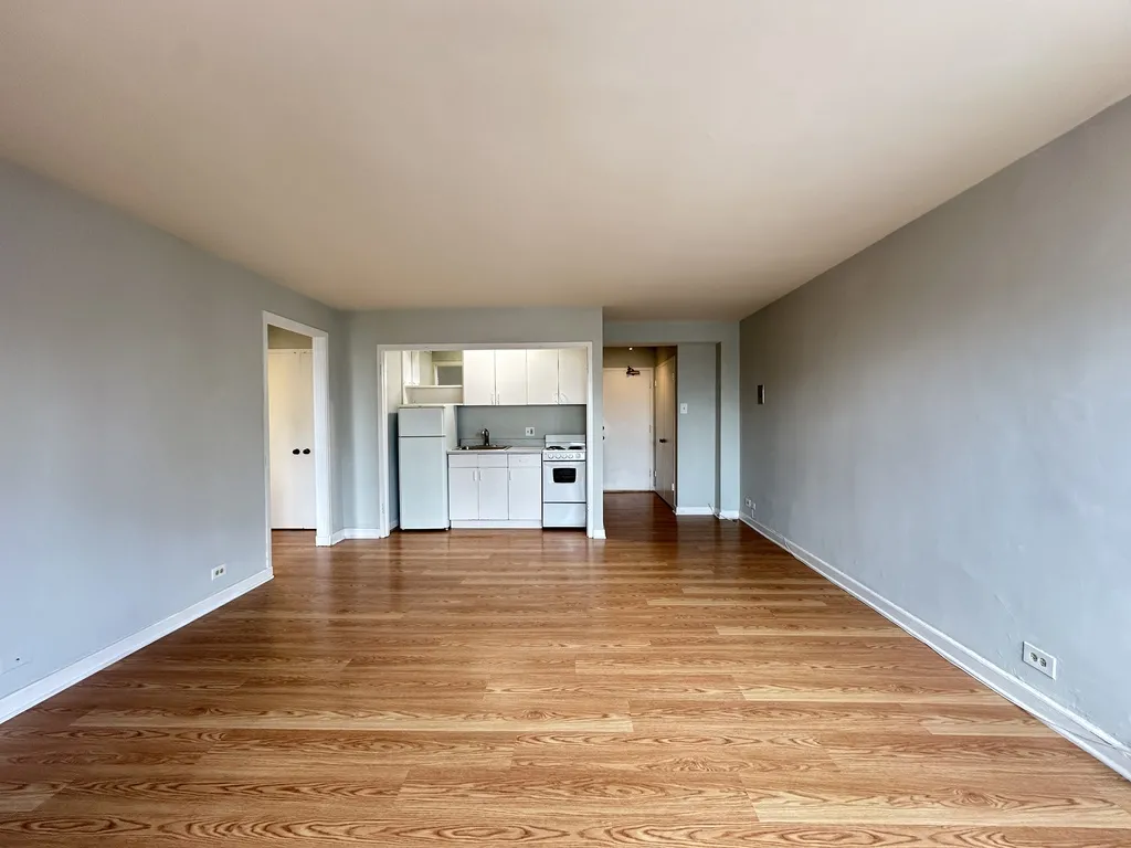 445 W Wellington Ave, ,  60657, USA 60657-unit#10E-Chicago-IL