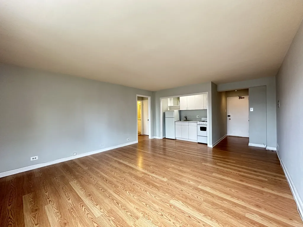 445 W Wellington Ave, ,  60657, USA 60657-unit#10E-Chicago-IL