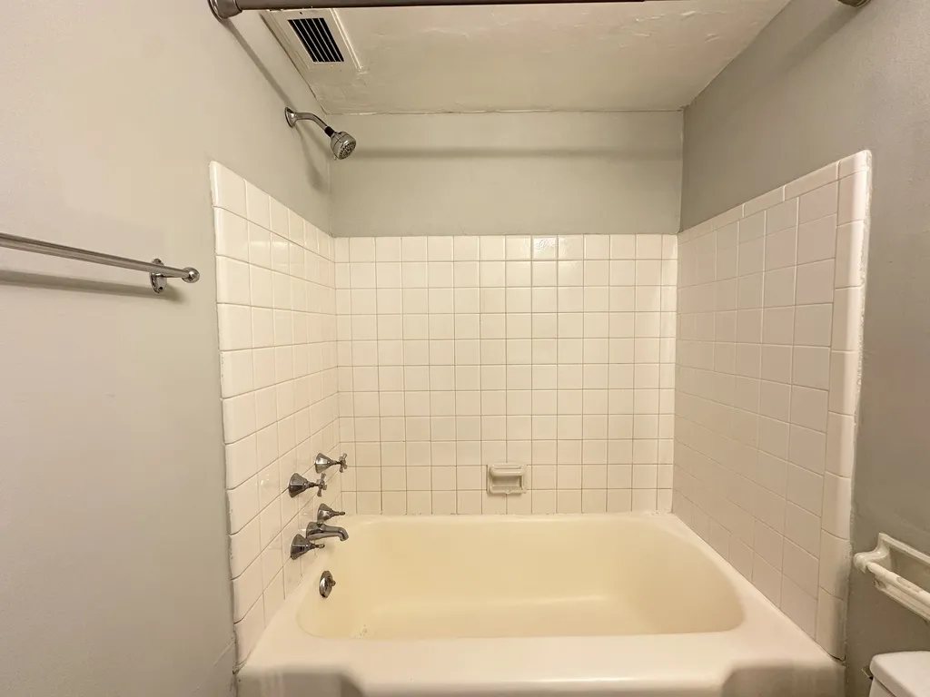 445 W Wellington Ave, ,  60657, USA 60657-unit#10E-Chicago-IL