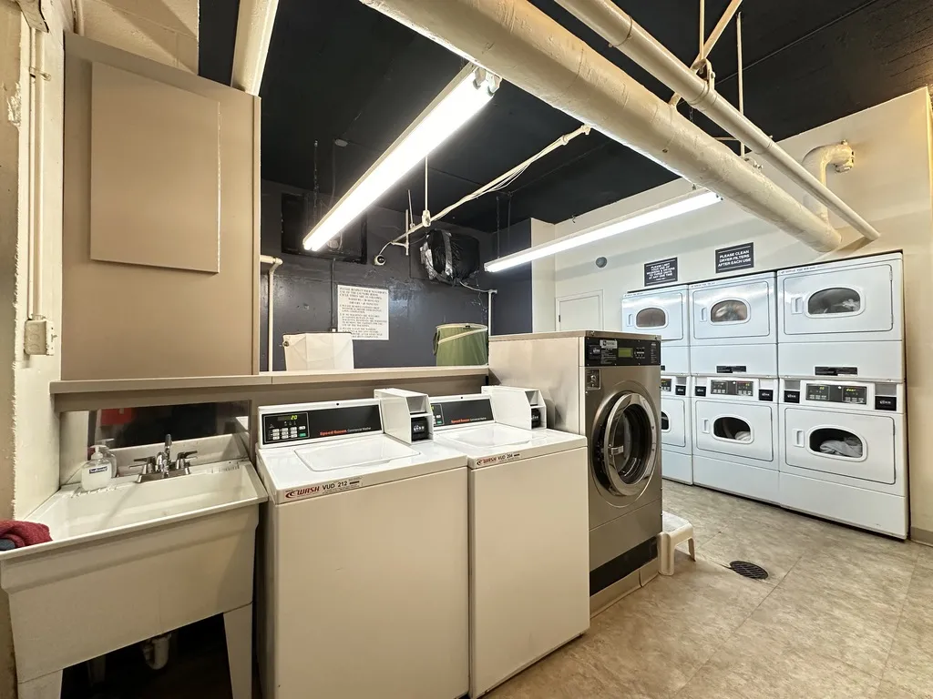 445 W Wellington Ave, ,  60657, USA 60657-unit#10E-Chicago-IL
