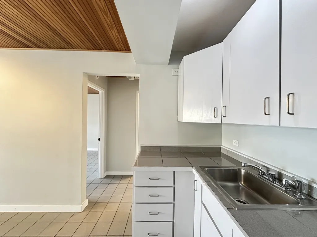 445 W Wellington Ave, ,  60657, USA 60657-unit#12G-Chicago-IL