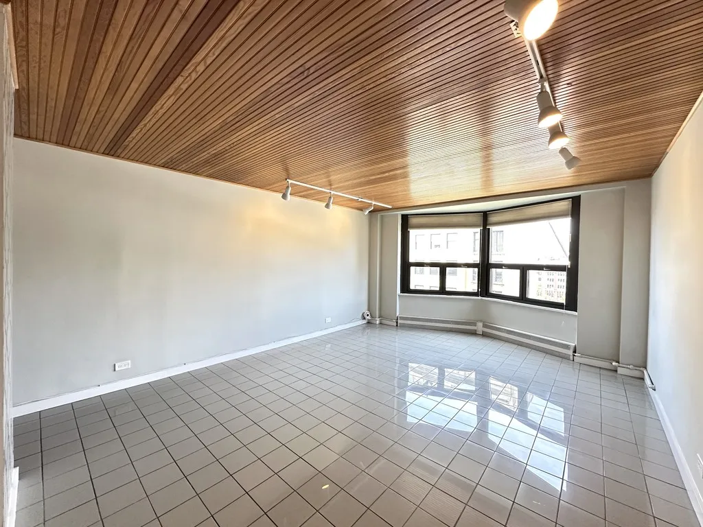 445 W Wellington Ave, ,  60657, USA 60657-unit#12G-Chicago-IL