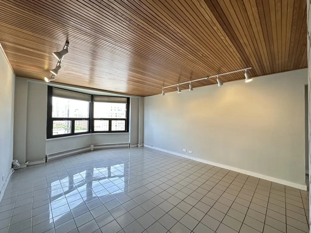 445 W Wellington Ave, ,  60657, USA 60657-unit#12G-Chicago-IL