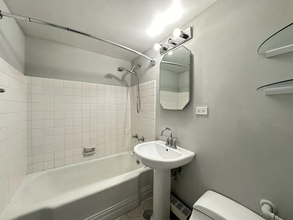 445 W Wellington Ave, ,  60657, USA 60657-unit#12G-Chicago-IL