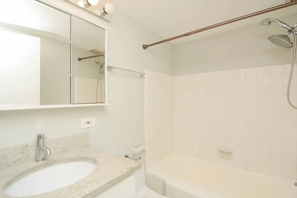 445 W Wellington Ave, , 60657, USA 60657-unit#12D-Chicago-IL