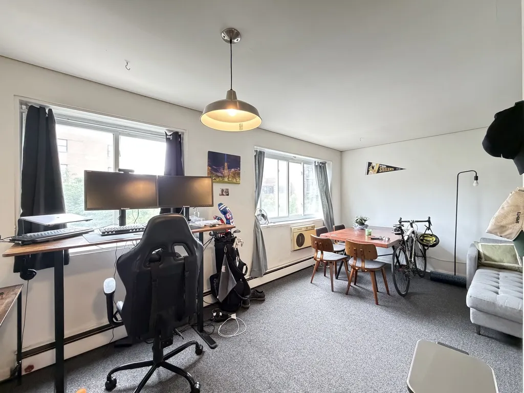 520 W Aldine Ave, , 60657, USA 60657-unit#402-Chicago-IL