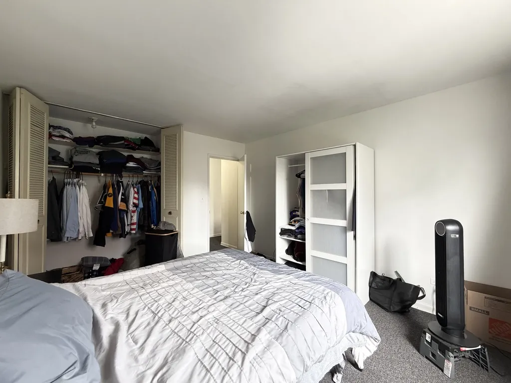 520 W Aldine Ave, , 60657, USA 60657-unit#402-Chicago-IL