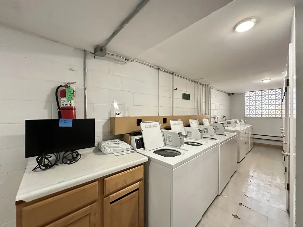 520 W Aldine Ave, , 60657, USA 60657-unit#402-Chicago-IL