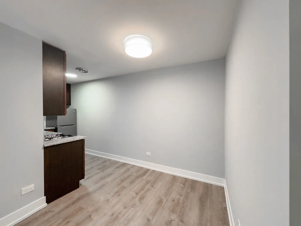 445 W Barry Ave, , 60657, USA 60657-unit#308-Chicago-IL