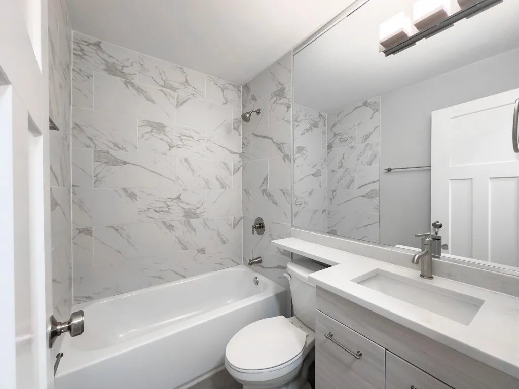 445 W Barry Ave, , 60657, USA 60657-unit#308-Chicago-IL