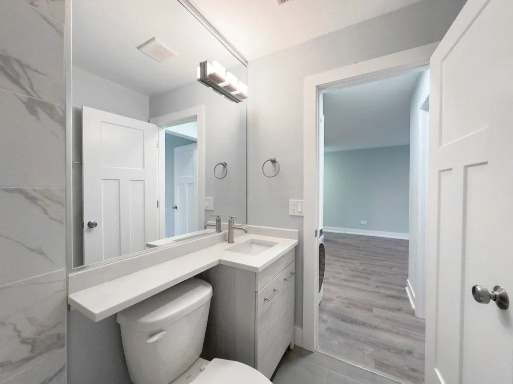 445 W Barry Ave, , 60657, USA 60657-unit#308-Chicago-IL