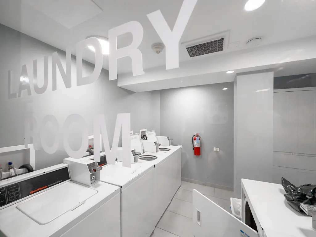 445 W Barry Ave, , 60657, USA 60657-unit#308-Chicago-IL