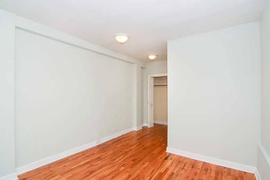 1347 N Dearborn St, ,  60610, USA 60610-Chicago-IL