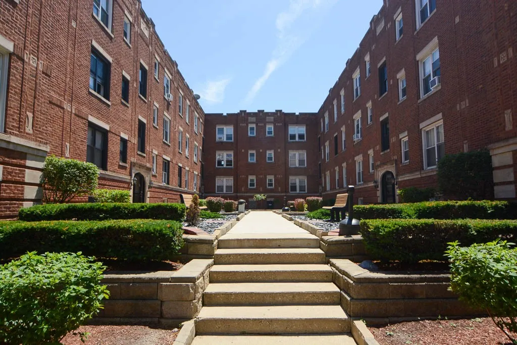 953 W Cornelia Ave, , 60657, USA 60657-unit#2D-Chicago-IL