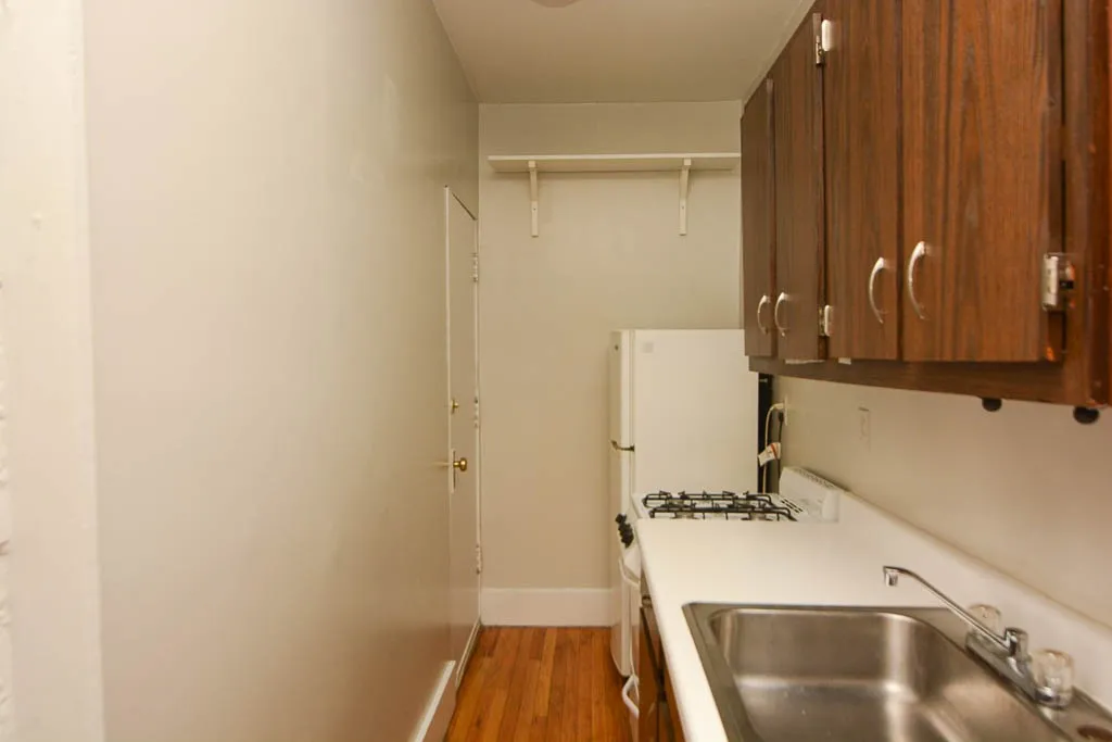 953 W Cornelia Ave, , 60657, USA 60657-unit#2D-Chicago-IL