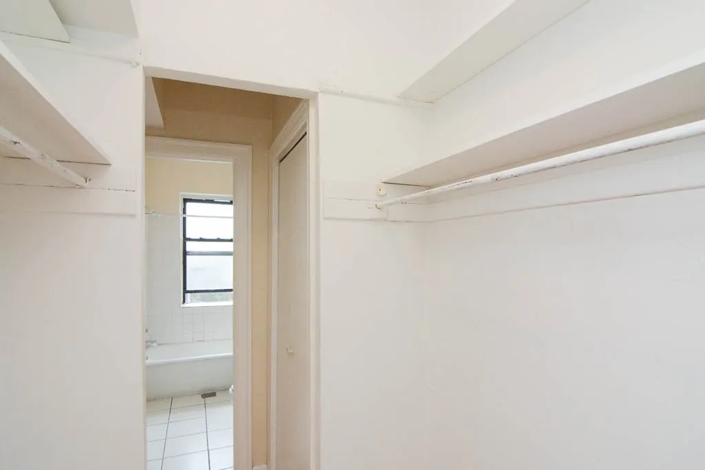 1103 W Wellington Ave, ,  60657, USA 60657-unit#3-Chicago-IL