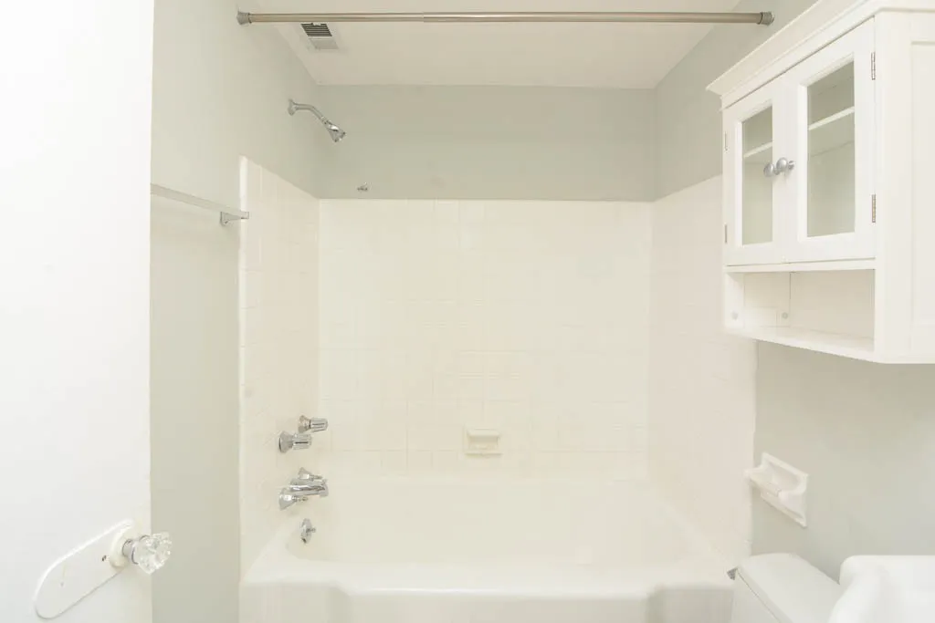 445 W Wellington Ave, ,  60657, USA 60657-unit#2E-Chicago-IL