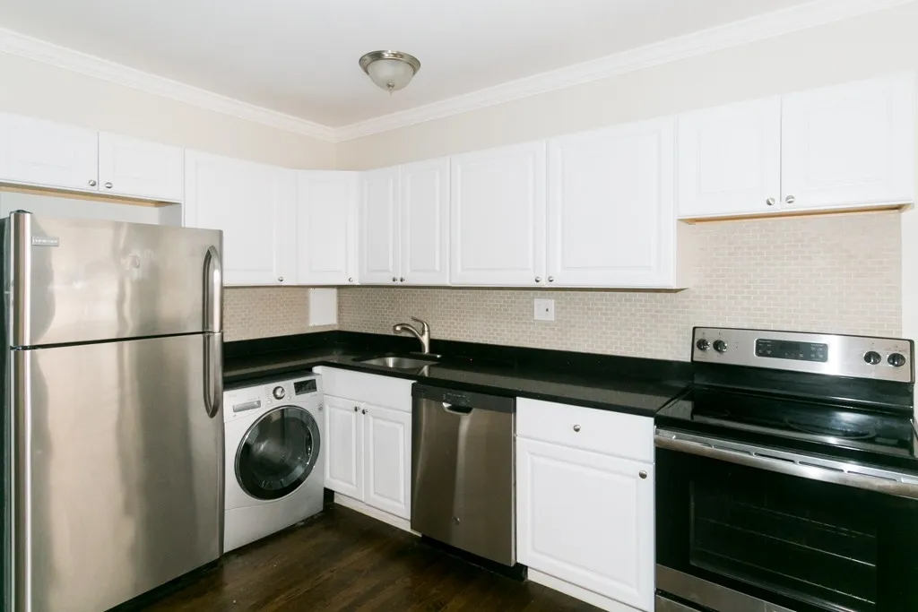 3345 N Marshfield Ave, ,  60657, USA 60657-unit#309-Chicago-IL