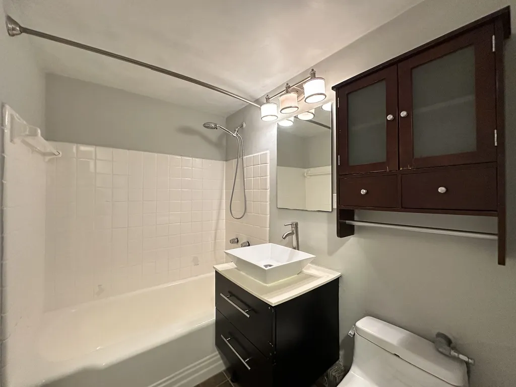 445 W Wellington Ave, ,  60657, USA 60657-unit#11G-Chicago-IL
