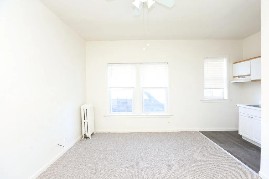 3957 W Irving Park Rd, ,  60641, USA 60618-unit#206-Chicago-IL
