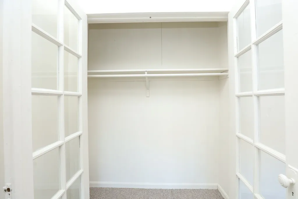 3957 W Irving Park Rd, ,  60641, USA 60618-unit#206-Chicago-IL