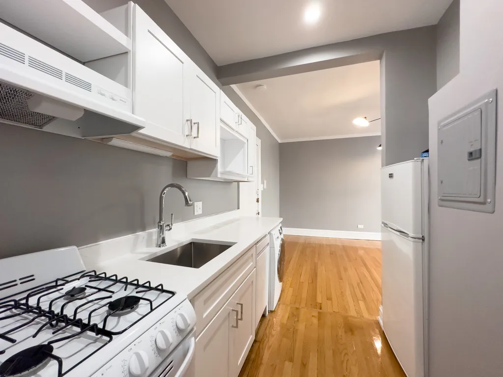 441 W Melrose St, ,  60657, USA 60657-unit#2B-Chicago-IL