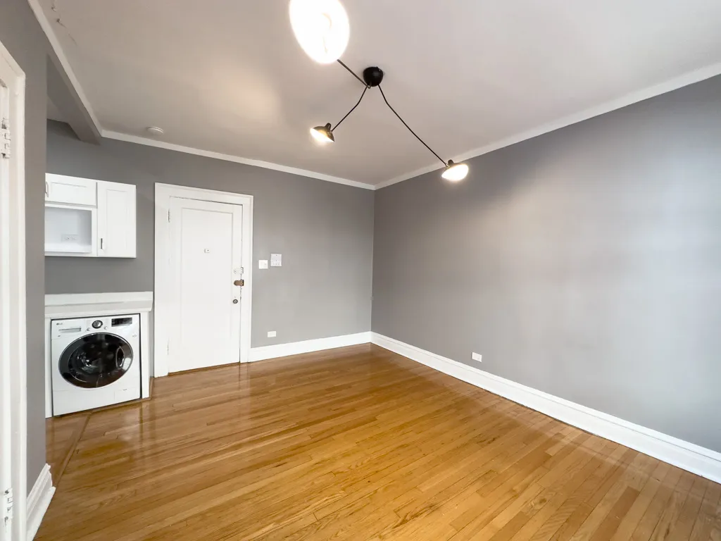 441 W Melrose St, ,  60657, USA 60657-unit#2B-Chicago-IL