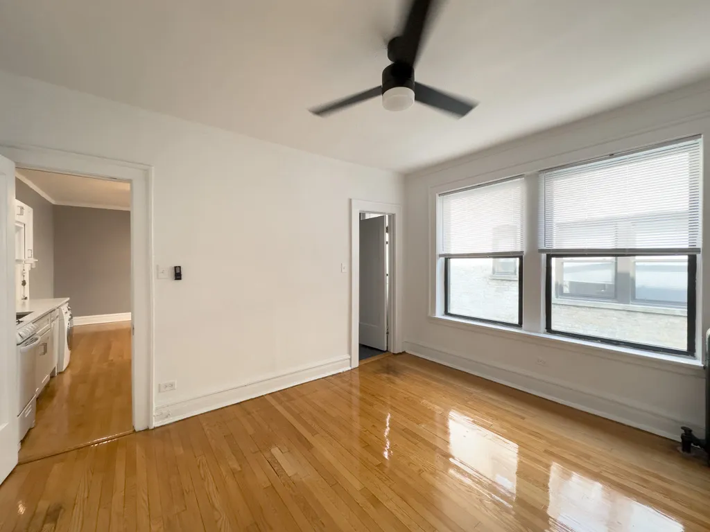 441 W Melrose St, ,  60657, USA 60657-unit#2B-Chicago-IL