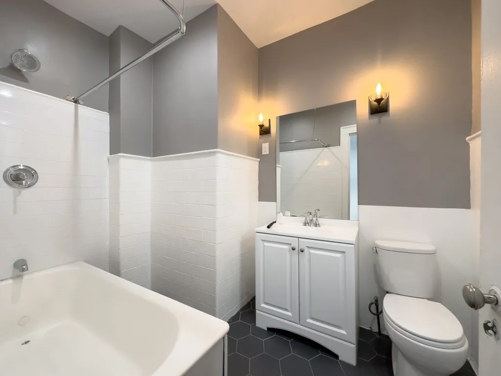441 W Melrose St, ,  60657, USA 60657-unit#2B-Chicago-IL