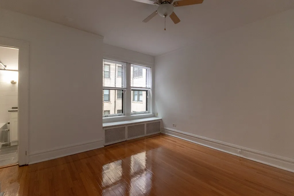 445 W Melrose St, ,  60657, USA 60657-unit#3A-Chicago-IL