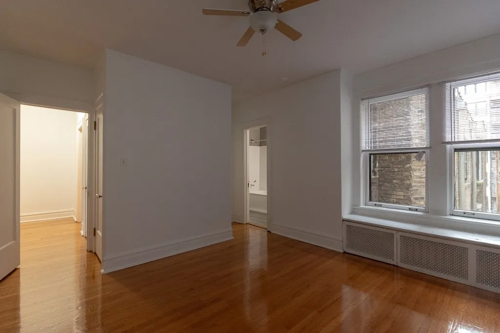 445 W Melrose St, ,  60657, USA 60657-unit#3A-Chicago-IL