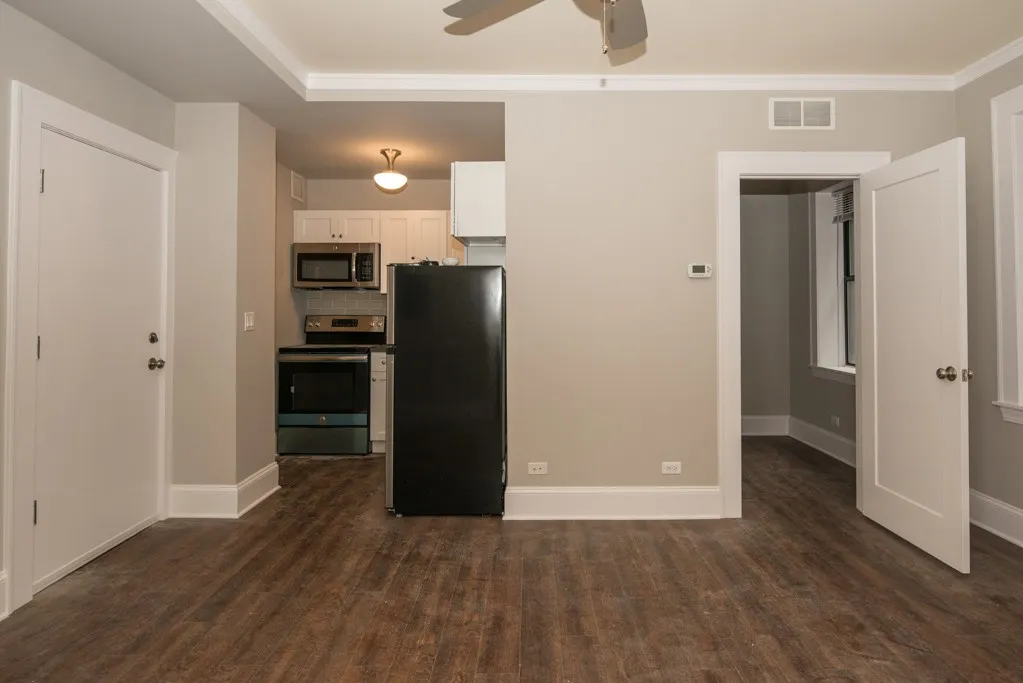 817 W Lakeside Pl, ,  60640, USA 60640-unit#208-Chicago-IL