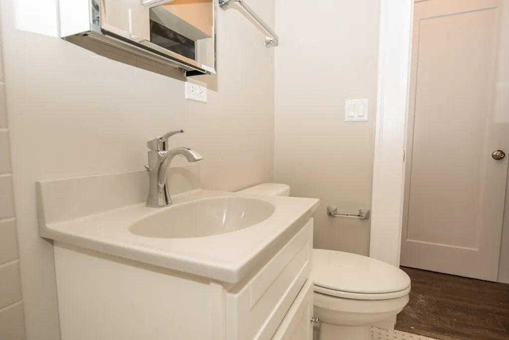 817 W Lakeside Pl, ,  60640, USA 60640-unit#208-Chicago-IL