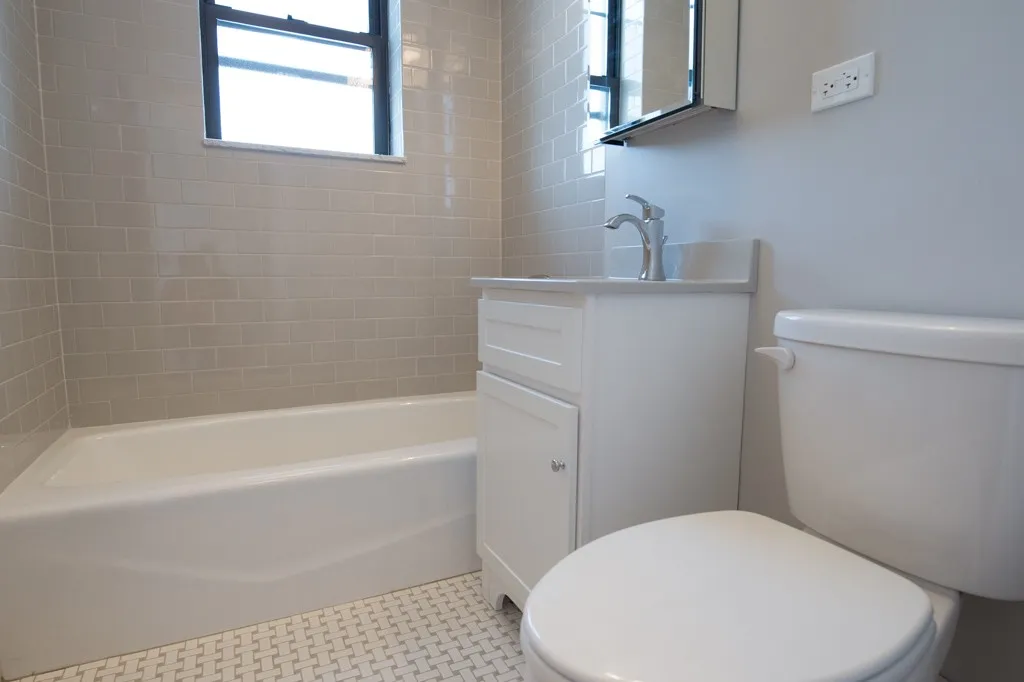 817 W Lakeside Pl, , 60640, USA 60640-unit#708-Chicago-IL