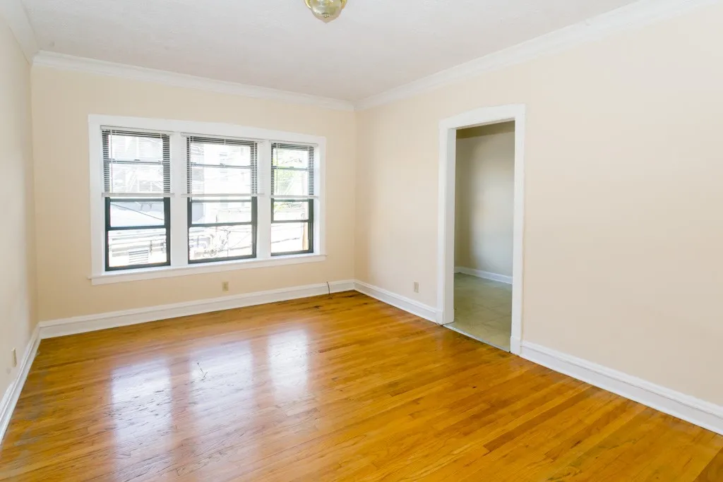 2244 W Wilson Ave, , 60625, USA 60625-unit#211-Chicago-IL