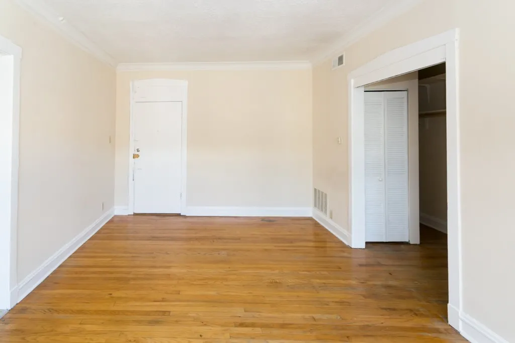 2244 W Wilson Ave, , 60625, USA 60625-unit#211-Chicago-IL