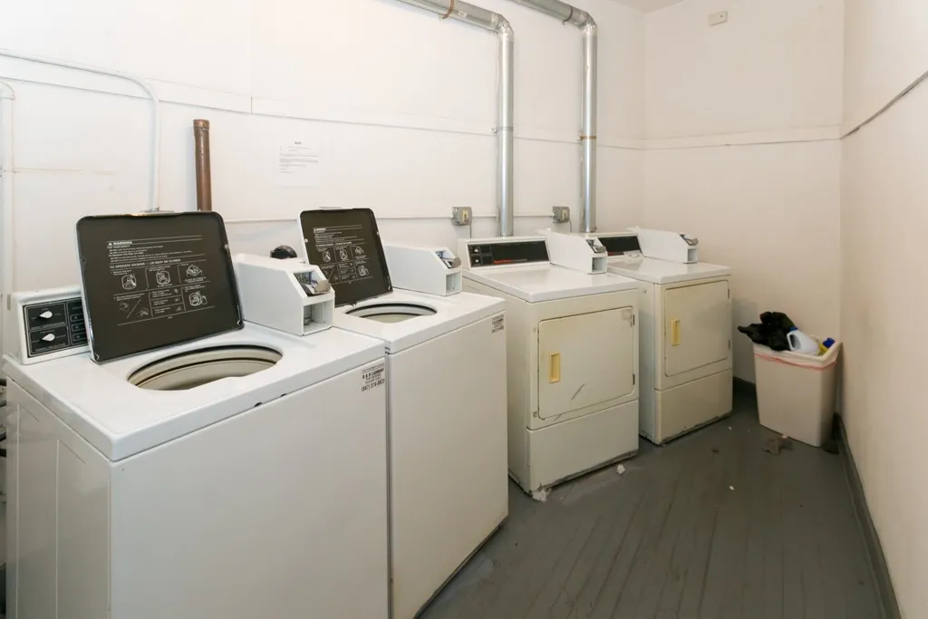 2244 W Wilson Ave, , 60625, USA 60625-unit#211-Chicago-IL