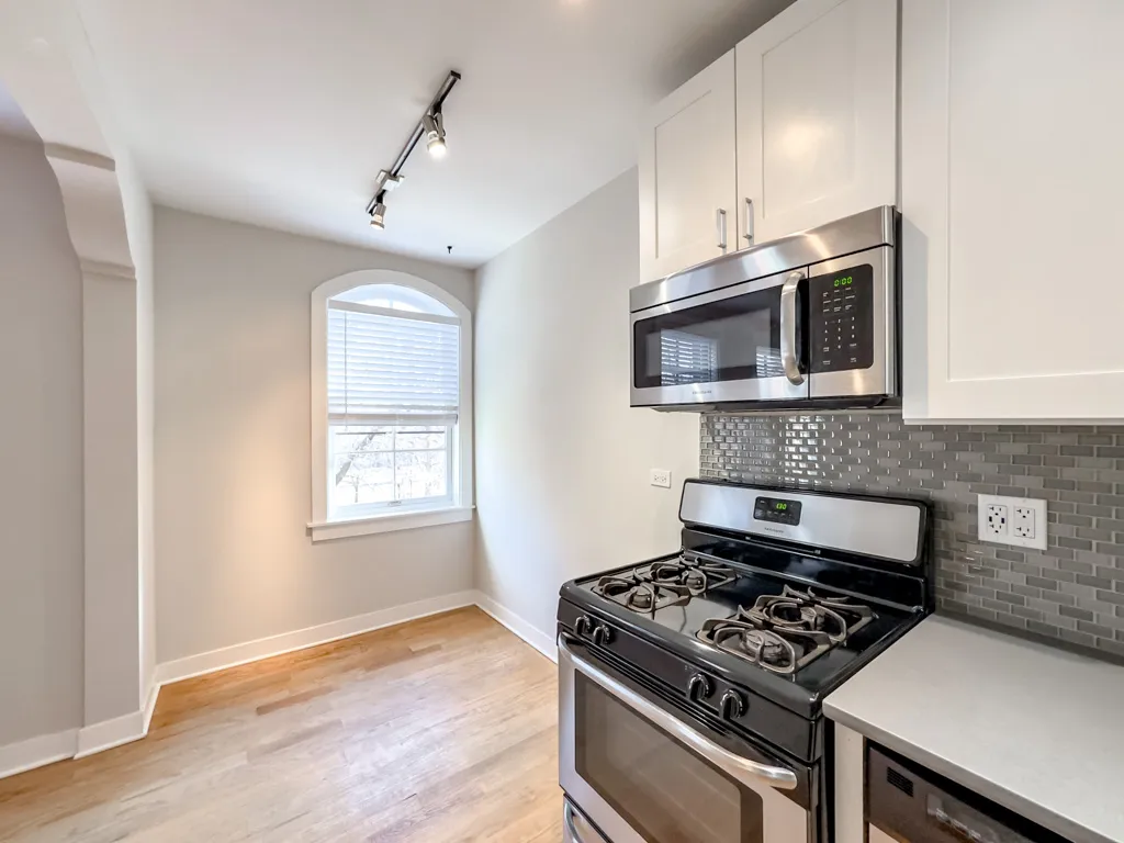 2420 N Kedzie Blvd, ,  60647, USA 60647-unit#202-Chicago-IL