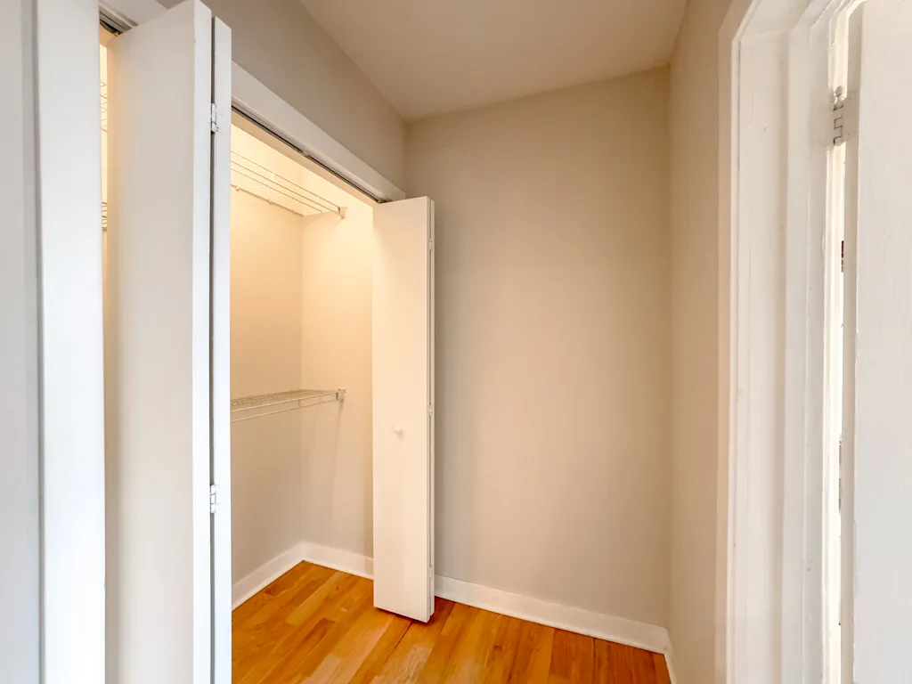 2420 N Kedzie Blvd, ,  60647, USA 60647-unit#202-Chicago-IL