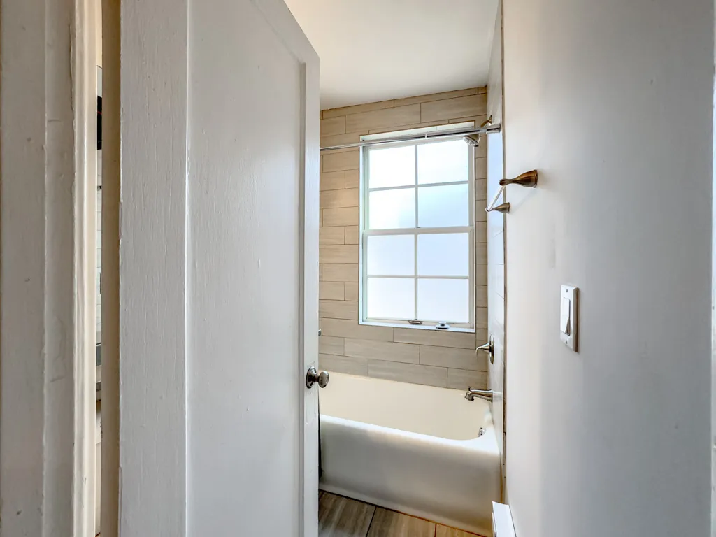 2420 N Kedzie Blvd, ,  60647, USA 60647-unit#202-Chicago-IL